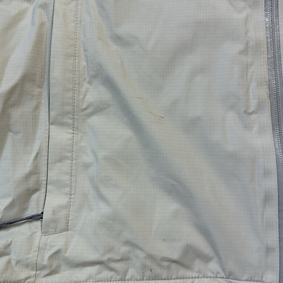 Mountain Hardware Fullzip Rain/Windbreakers Jacket - Picture 9 of 9